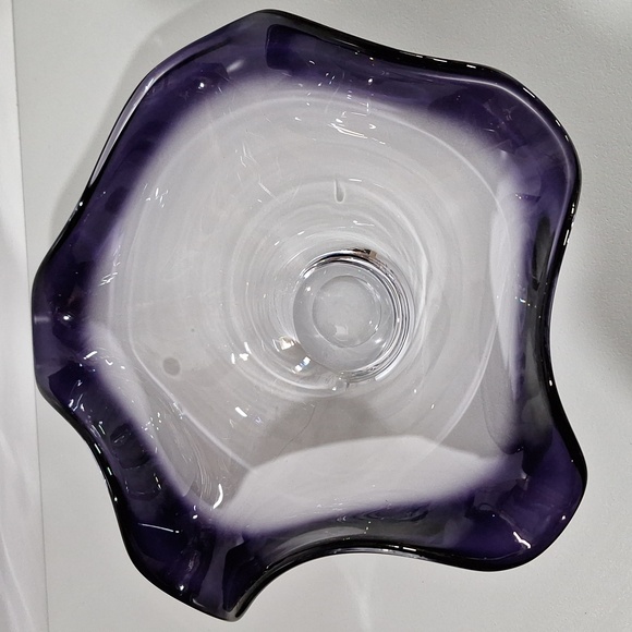 #AEB Clear and dark purple blown glass bowl with ruffled edge - Picture 2 of 7